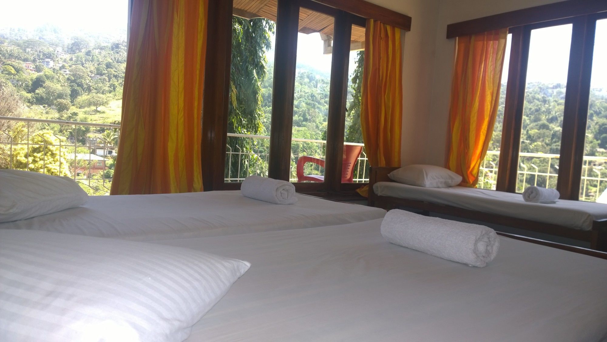Oyo 436 Sandakelum Tourist Guest House Kandy Luaran gambar